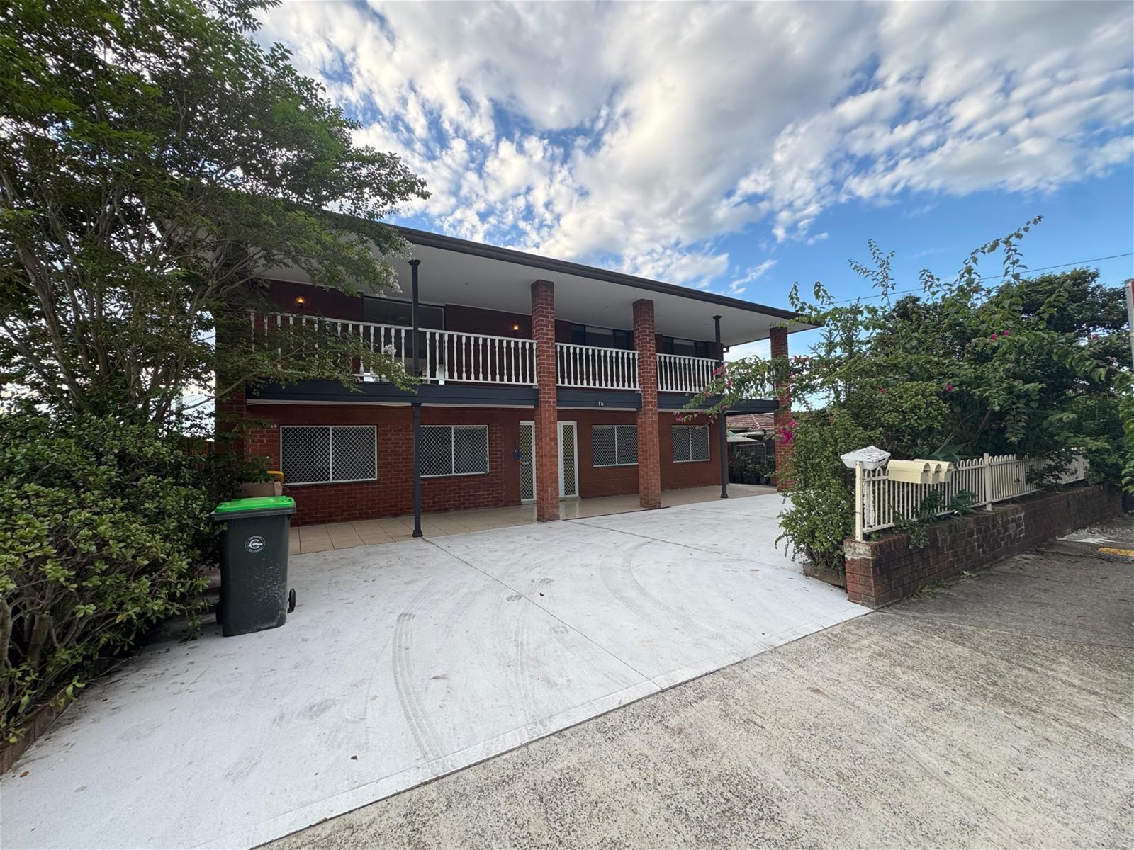 Fully renovated two bedroom unit , gas, water bill included