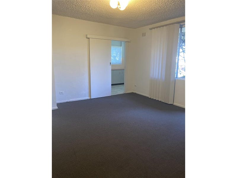 SPACIOUS 2 BEDROOM UNIT