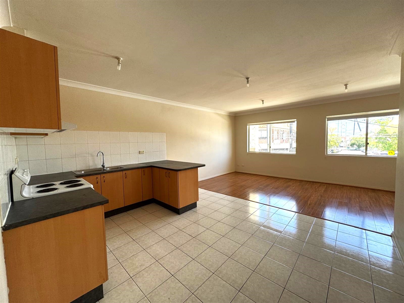 2 bedroom unit for rent on Haldon st